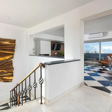 Hamilton Elite Penthouse Apartmán Rhodes City