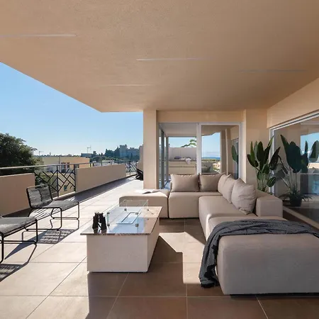 Hamilton Elite Penthouse Apartmán Rhodes City