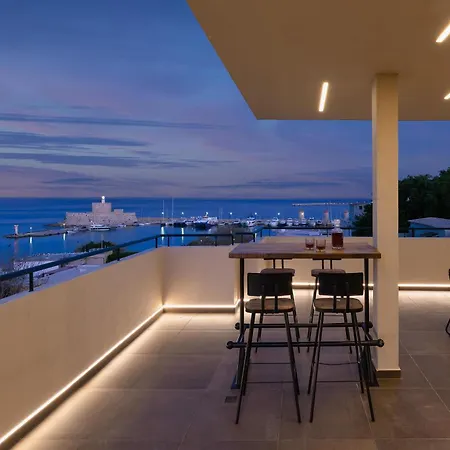 Hamilton Elite Penthouse Rhodes City